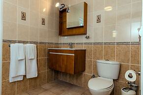 Poolside Apt Ibiza Poolside Apt -2 bd 2 Bath-kitchen-modern Hotel