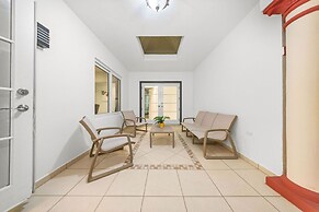 Sleeps 11 6 Bedrooms Privatepool Outdoor Dining