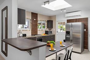 Sleeps 11 6 Bedrooms Privatepool Outdoor Dining