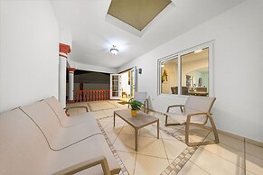 Sleeps 11 6 Bedrooms Privatepool Outdoor Dining