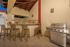 Sleeps 11 6 Bedrooms Privatepool Outdoor Dining