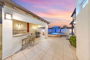 Sleeps 11 6 Bedrooms Privatepool Outdoor Dining