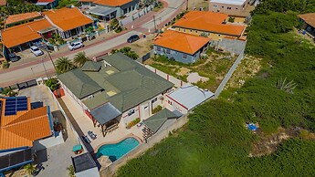 Sleeps 11 6 Bedrooms Privatepool Outdoor Dining