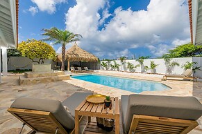 The Court Villa - 8 Bed 8 5 Bath
