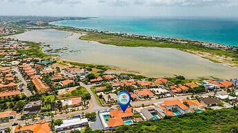 The Court Villa - 8 Bed 8 5 Bath