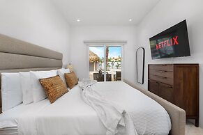 The Court Villa - 8 Bed 8 5 Bath