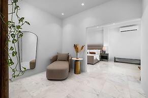 The Court Villa - 8 Bed 8 5 Bath