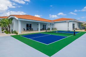 The Court Villa - 8 Bed 8 5 Bath