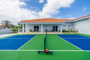 The Court Villa - 8 Bed 8 5 Bath