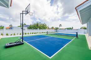 The Court Villa - 8 Bed 8 5 Bath