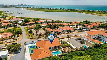 The Court Villa - 8 Bed 8 5 Bath