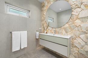 The Court Villa - 8 Bed 8 5 Bath