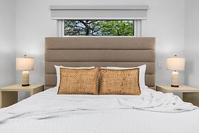 The Court Villa - 8 Bed 8 5 Bath