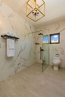 Tides Villa 4BR Private Pool Walk to the Beach