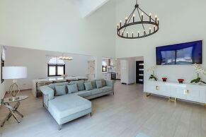 Tides Villa 4BR Private Pool Walk to the Beach