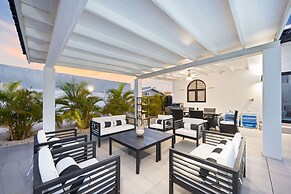 Tides Villa 4BR Private Pool Walk to the Beach