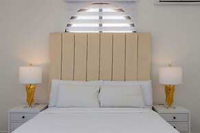 Tides Villa 4BR Private Pool Walk to the Beach