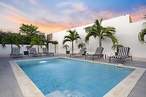 Tides Villa 4BR Private Pool Walk to the Beach