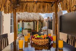 Urban 5BR Private Pool Getaway 10 Min- Bch