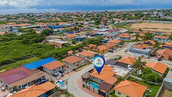 Urban 5BR Private Pool Getaway 10 Min- Bch