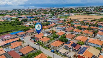 Urban 5BR Private Pool Getaway 10 Min- Bch