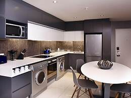 Katherine Street Luxury Apartment