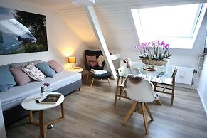 ALP APARTMENTS with self check-in