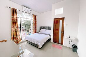 Orien Guest House By Helocus