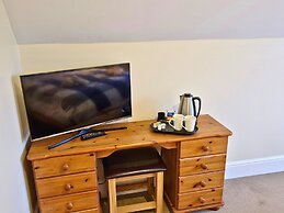 The Shoe Inn Guest Rooms