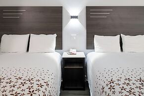 Beach Inn - A Huntington Beach Motel