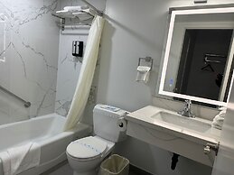 Beach Inn - A Huntington Beach Motel