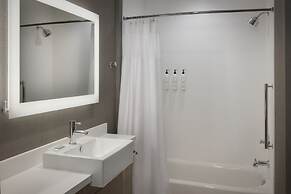Springhill Suites By Marriott Fargo