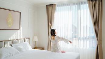 B2 Grand Nimman Premier Hotel