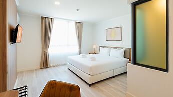 B2 Grand Nimman Premier Hotel