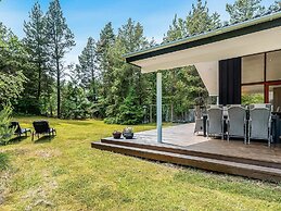 5 Star Holiday Home in Vaeggerlose