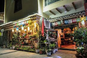 Jiuzhaigou Cloudy Hotel