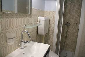 Rhododendrons Rd501 Center & Telecabine 4 Pers