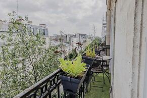 Apartment in Montmartre With 1 Room