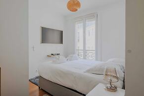 Apartment in Montmartre With 1 Room