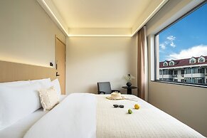 Shenzhen White House Sea View Resort
