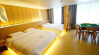 Shanxun Snow Mountain Villa Hotel