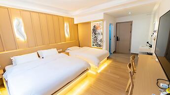 Shanxun Snow Mountain Villa Hotel