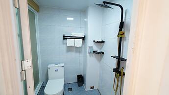 Shanxun Snow Mountain Villa Hotel