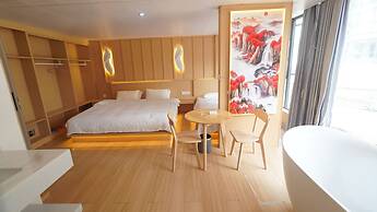 Shanxun Snow Mountain Villa Hotel