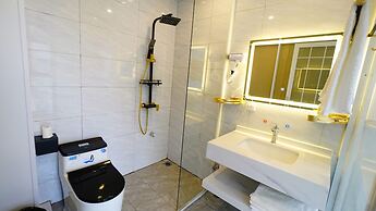 Shanxun Snow Mountain Villa Hotel