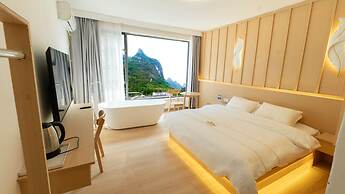 Shanxun Snow Mountain Villa Hotel