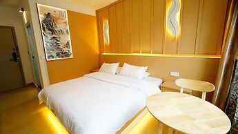 Shanxun Snow Mountain Villa Hotel