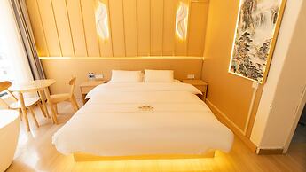 Shanxun Snow Mountain Villa Hotel