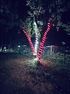 Ahava-Kasol Riverside Cafe & Cottage