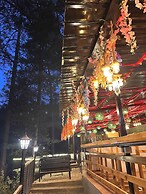 Ahava-Kasol Riverside Cafe & Cottage